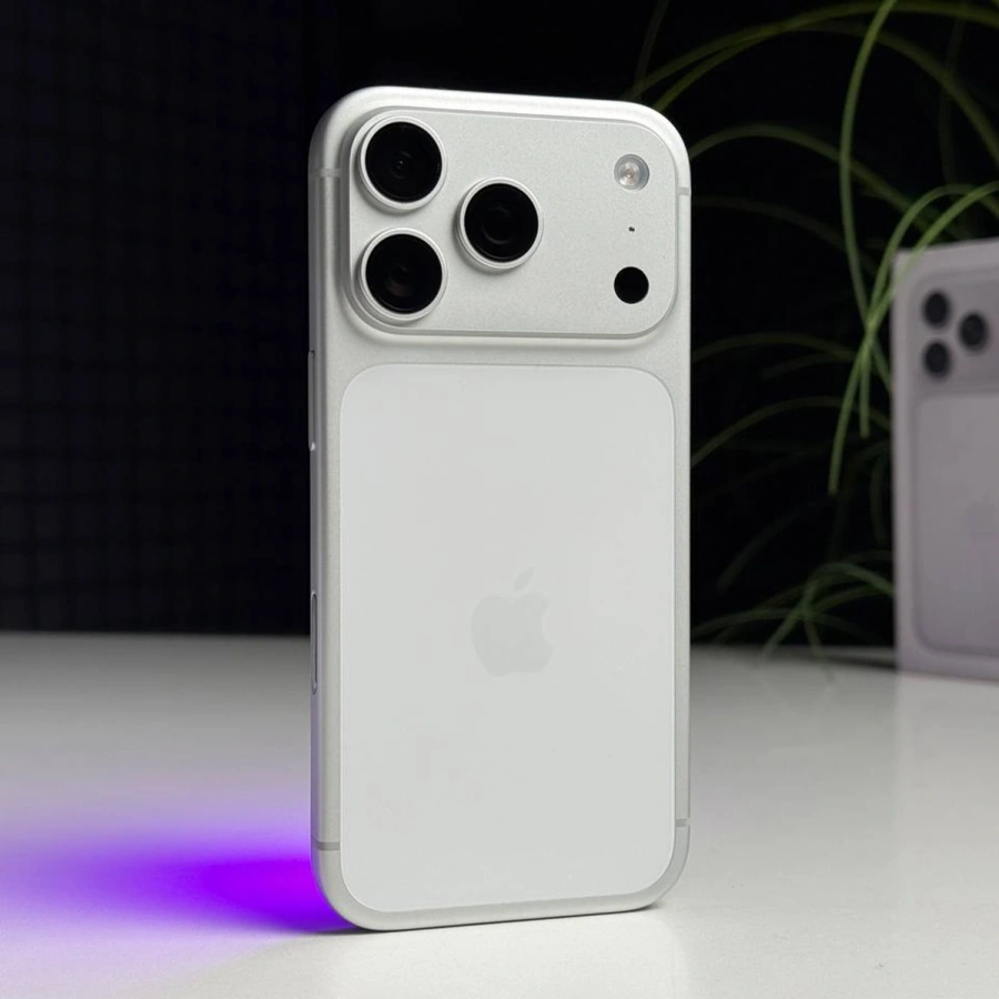 ВІТРИННИЙ Apple iPhone 17 Pro 1TB eSim Silver (MG7R4, MG8D4) - Стан: ідеальний | Акумулятор: 100% | Комплектація: повний | Гарантія: 6 міс.