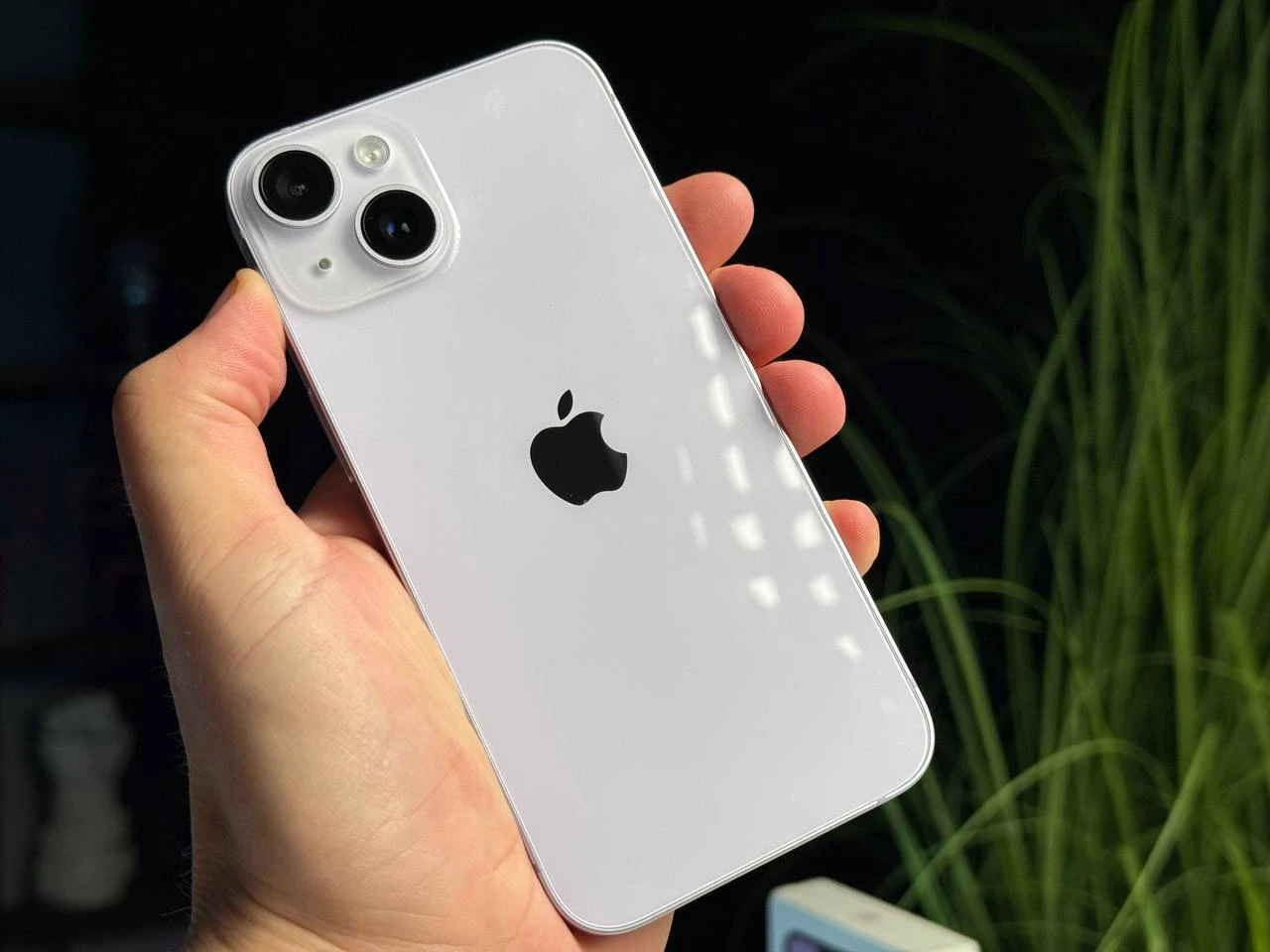 ВЖИВАНИЙ Б/У Apple iPhone 14 128GB Purple (MPV03) - Состояние: идеальное | Аккумулятор: 87% | Комплектация: полный | Гарантия: 3 мес.