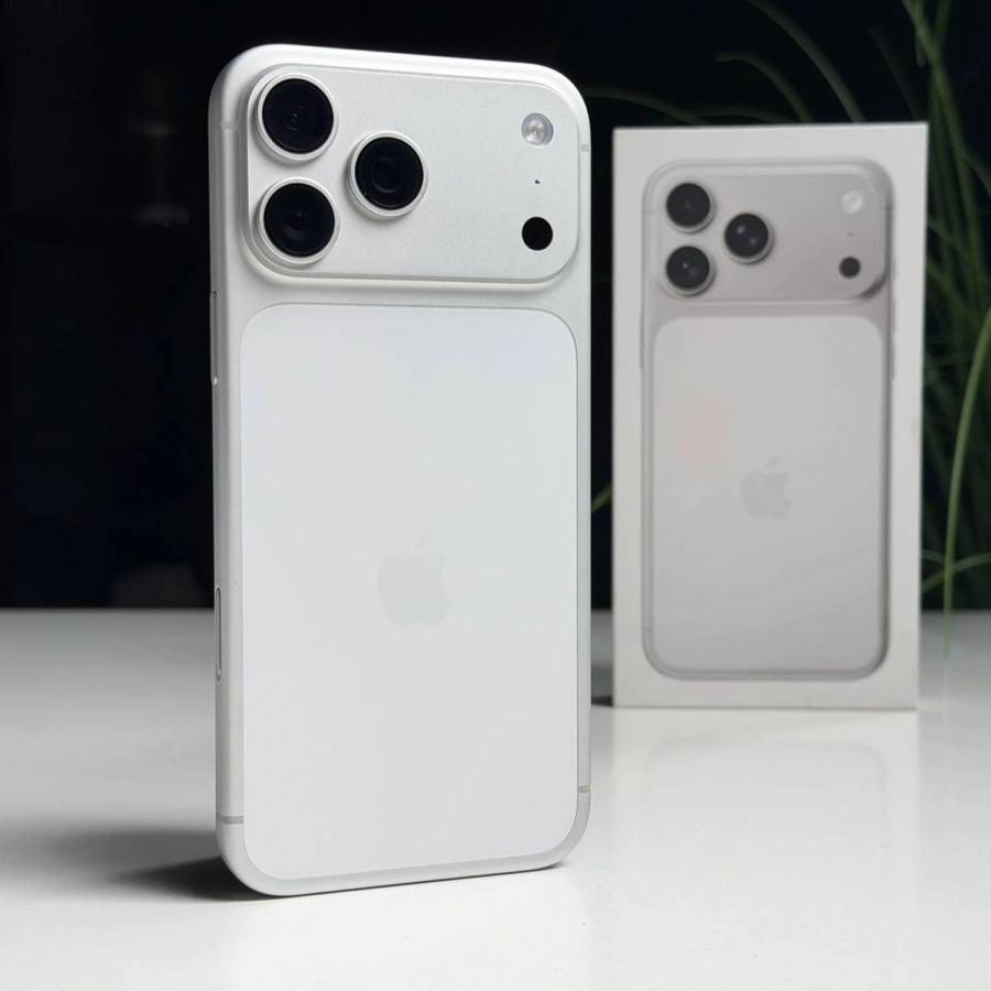 ВЖИВАНИЙ Б/У Apple iPhone 17 Pro Max 512GB Silver (MFYQ4) - Стан: гарний | Акумулятор: 100% | Комплектація: повний | Гарантія: 6 міс.