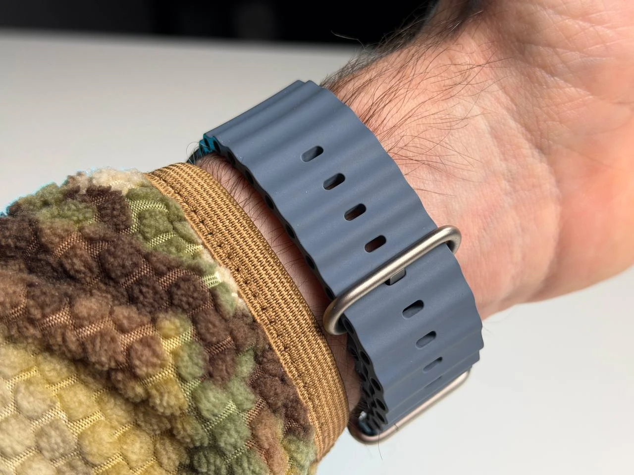 ВЖИВАНИЙ Б/У Apple Watch Ultra 3 GPS + Cellular 49mm Black Titanium Case with Anchor Blue Ocean Band (MF254+MGCJ4) - Состояние: хороший | Аккумулятор: 100% | Комплектация: часы, зарядка | Гарантия: 3 мес.