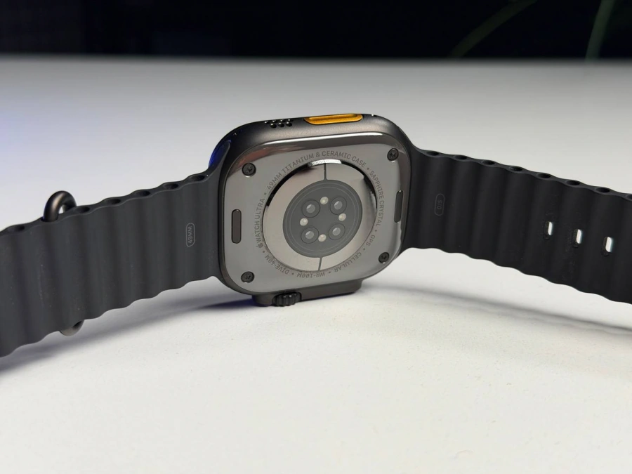 ВЖИВАНИЙ Б/У Apple Watch Ultra 3 GPS + Cellular 49mm Black Titanium Case with Black Ocean Band (MF0J4) - Состояние: хороший | Аккумулятор: 100% | Комплектация: часы, зарядка | Гарантия: 3 мес.
