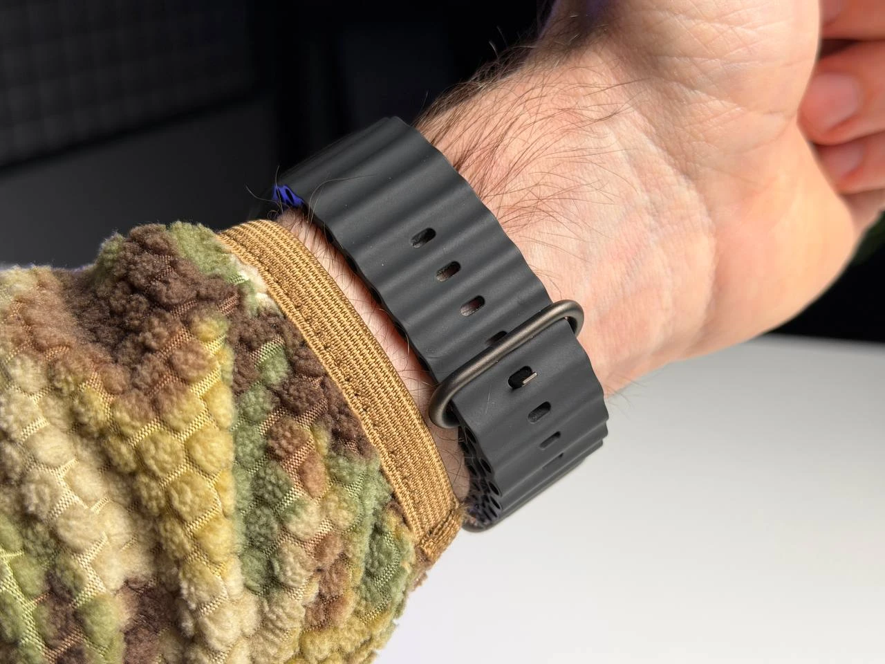 ВЖИВАНИЙ Б/У Apple Watch Ultra 3 GPS + Cellular 49mm Black Titanium Case with Black Ocean Band (MF0J4) - Состояние: хороший | Аккумулятор: 100% | Комплектация: часы, зарядка | Гарантия: 3 мес.