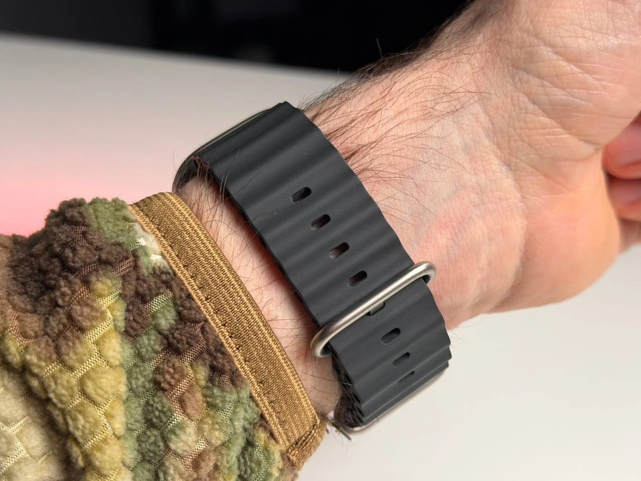 ВЖИВАНИЙ Б/У Apple Watch Ultra 3 GPS + Cellular 49mm Natural Titanium Case with Black Ocean Band (MF1V4+MXTL3) - Состояние: хороший | Аккумулятор: 100% | Комплектация: часы, зарядка | Гарантия: 3 мес.