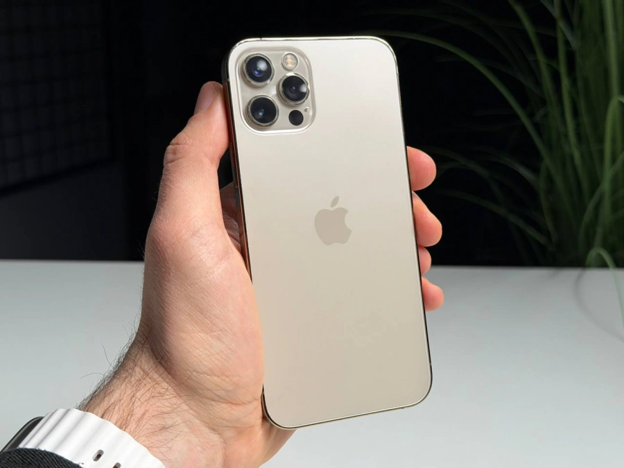 ВЖИВАНИЙ Б/У Apple iPhone 12 Pro 256GB Gold (MGLV3, MGMR3) - Стан: гарний | Акумулятор: 100% | Комплектація: iPhone, кабель | Гарантія: 3 міс.