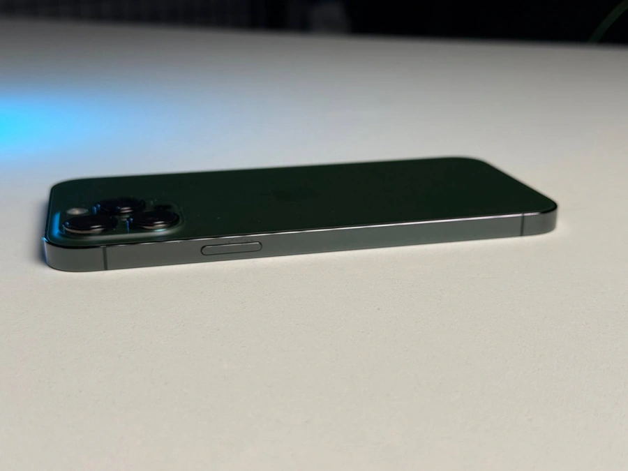 ВЖИВАНИЙ Б/У Apple iPhone 13 Pro Max 128GB Alpine Green (MNCP3, MNCY3) - Стан: гарний | Акумулятор: 100% | Комплектація: повний | Гарантія: 3 міс.