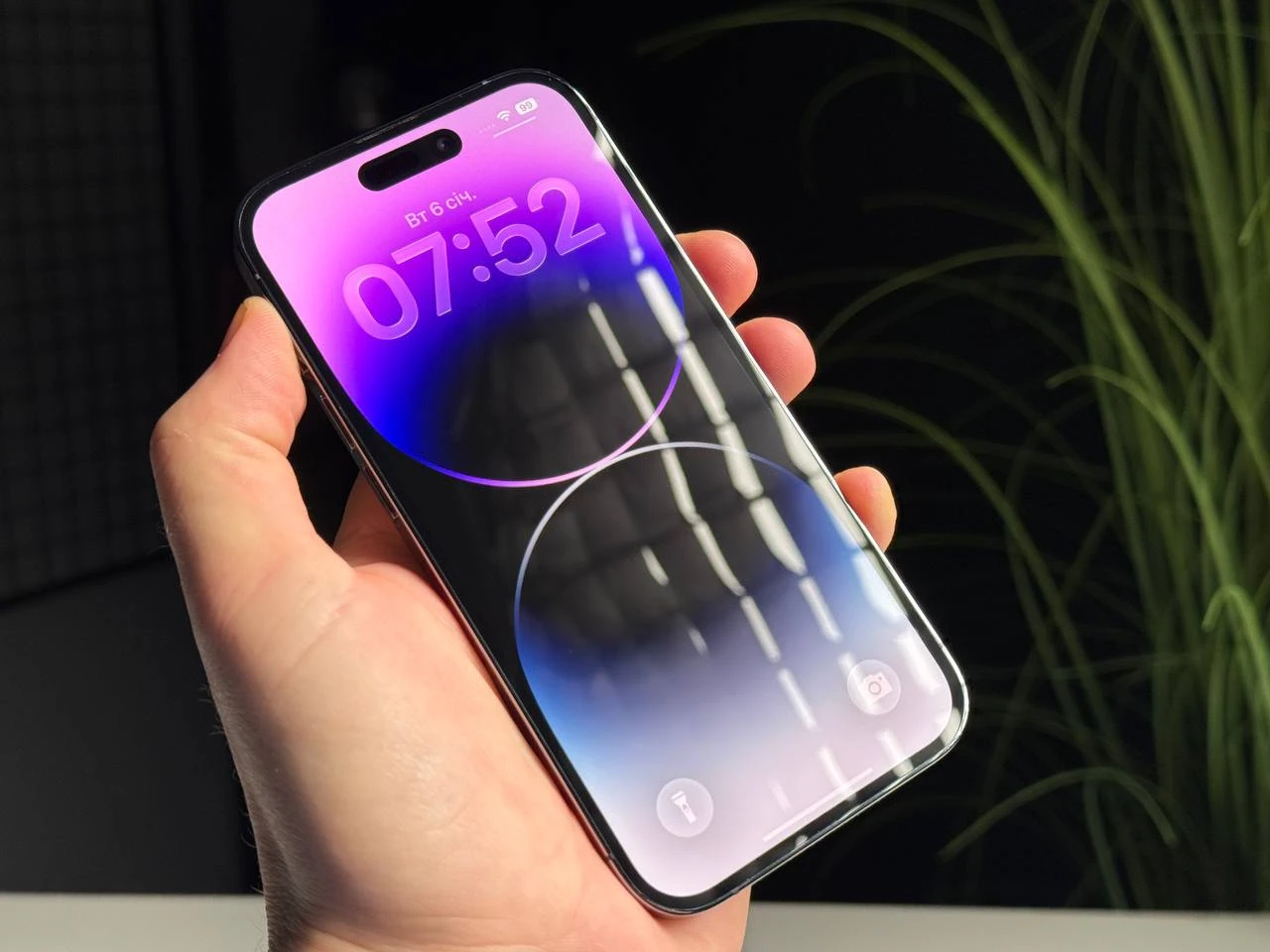 ВЖИВАНИЙ Б/У Apple iPhone 14 Pro 512GB Deep Purple (MQ293) - Состояние: хороший | Аккумулятор: 100% | Комплектация: iPhone, кабель | Гарантия: 3 мес.