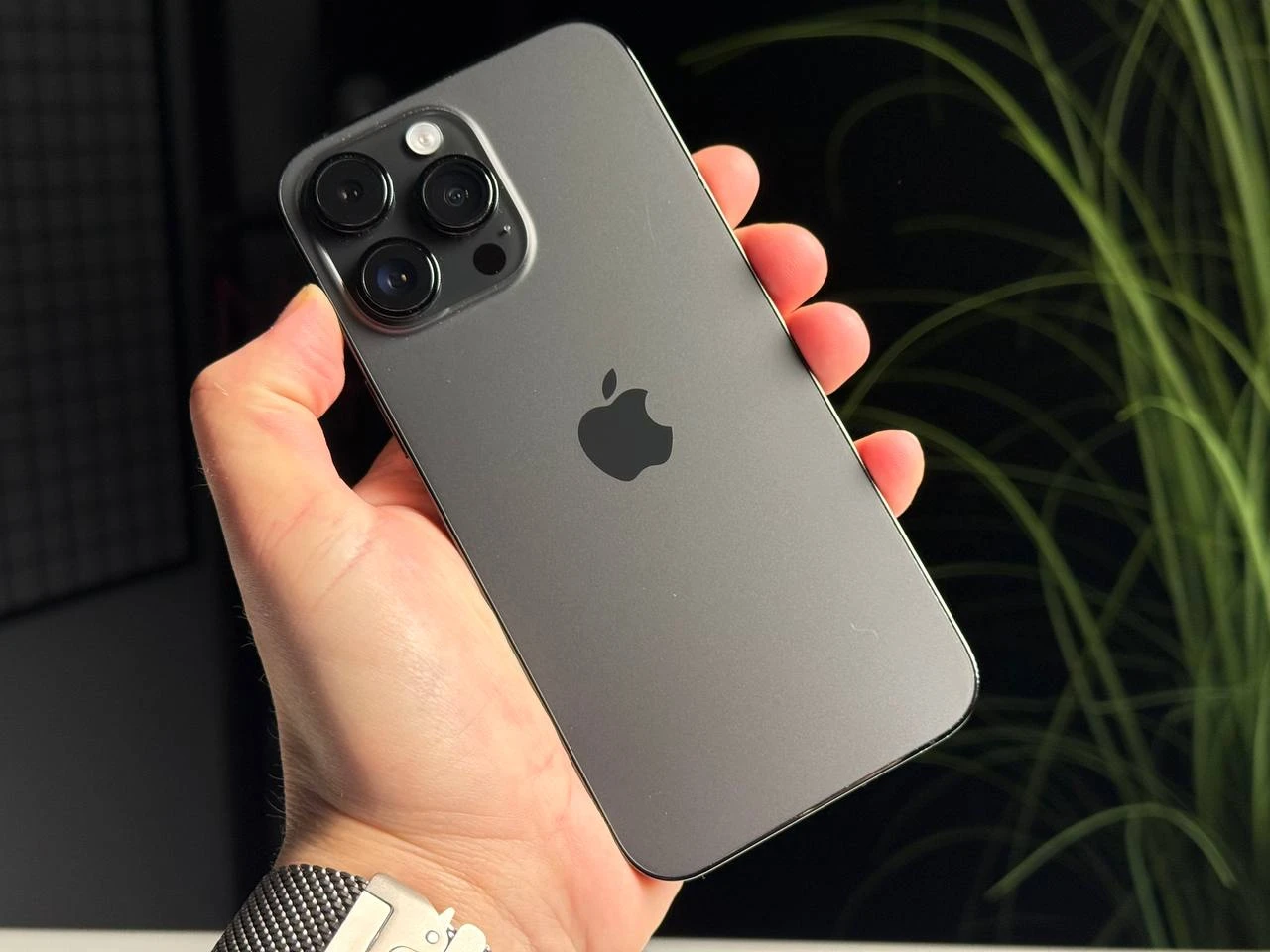 ВЖИВАНИЙ Б/У Apple iPhone 14 Pro Max 512GB Space Black eSim (MQ8X3) - Состояние: хороший | Аккумулятор: 100% | Комплектация: iPhone, кабель | Гарантія: 3 мес.