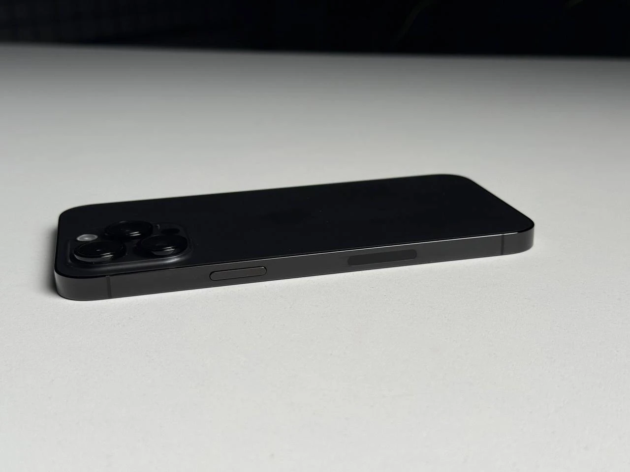 ВЖИВАНИЙ Б/У Apple iPhone 14 Pro Max 512GB Space Black eSim (MQ8X3) - Состояние: хороший | Аккумулятор: 100% | Комплектация: iPhone, кабель | Гарантія: 3 мес.