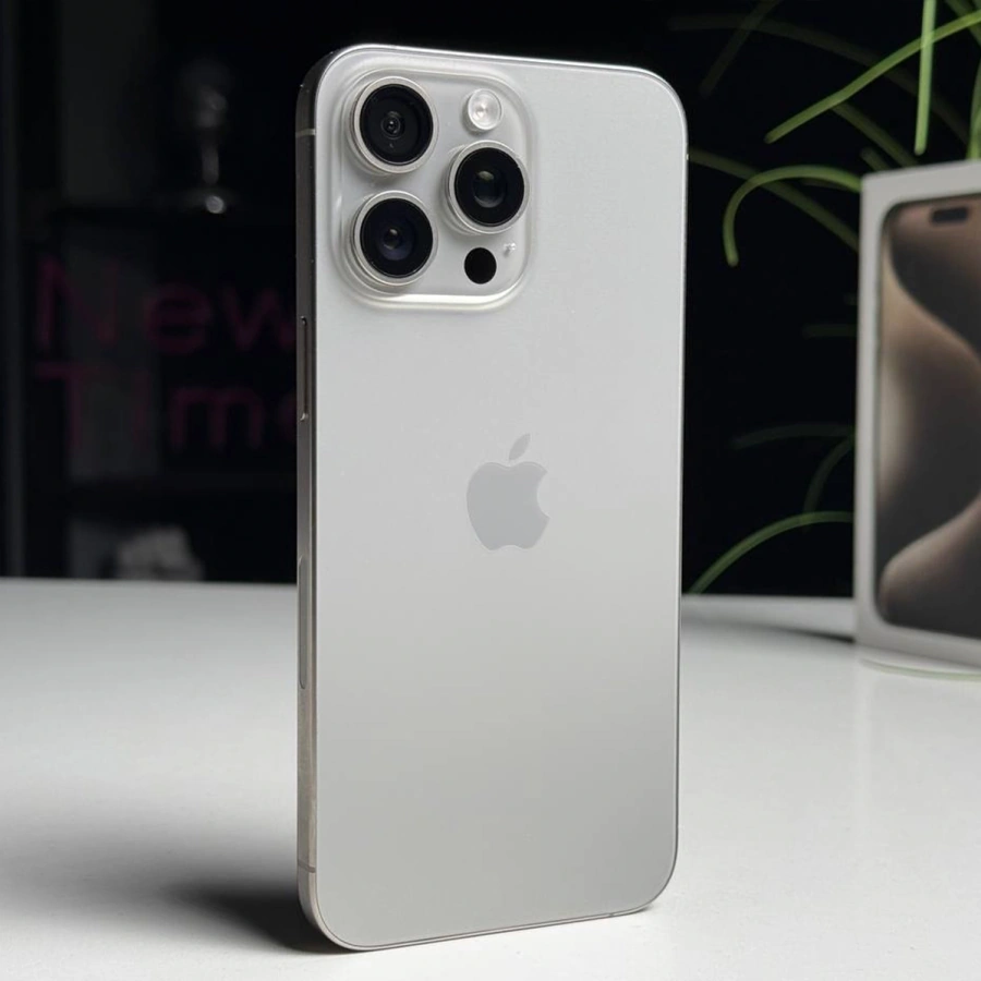 ВЖИВАНИЙ Б/У Apple iPhone 15 Pro Max 256GB Natural Titanium eSim (MU683) - Стан: задовільний | Акумулятор: 100% | Комплектація: повний | Гарантія: 3 міс.