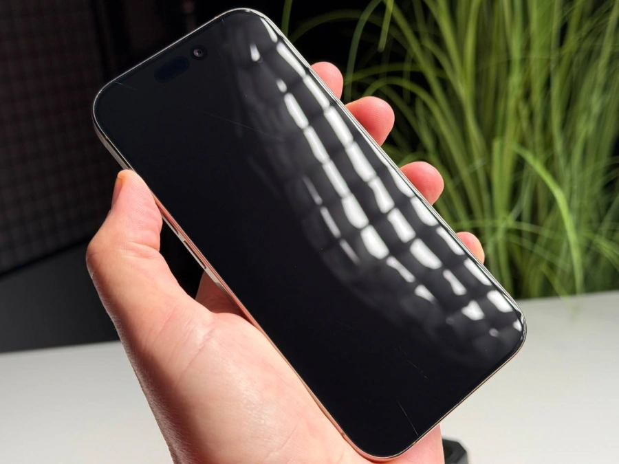 ВЖИВАНИЙ Б/У Apple iPhone 16 Pro 256GB Desert Titanium (MYNK3) - Состояние: хороший | Аккумулятор: 96% | Комплектация: iPhone, кабель | Гарантія: 3 мес.
