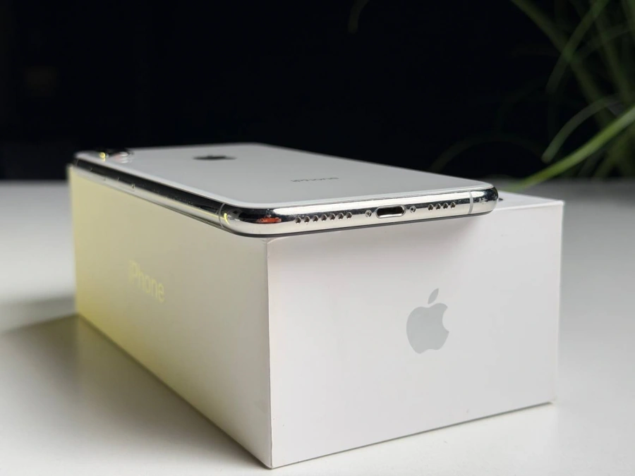 ВЖИВАНИЙ Б/У Apple iPhone XS Max 256GB Silver (MT542) - Стан: гарний | Акумулятор: 100% | Комплектація: повний | Гарантія: 3 міс.