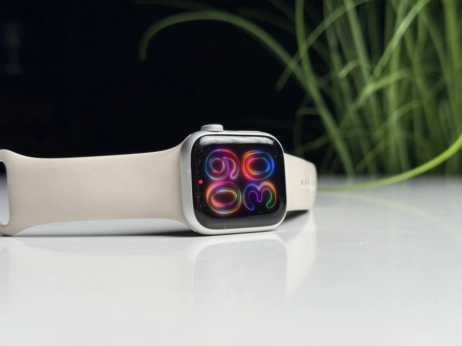 ВЖИВАНИЙ Б/У Apple Watch Series 8 GPS 41mm Starlight Aluminum Case with Starlight Sport Band - Regular (MNP63) - Состояние: удовлетворительный | Аккумулятор: 87% | Комплектация: часы, зарядка | Гарантия: 3 мес.