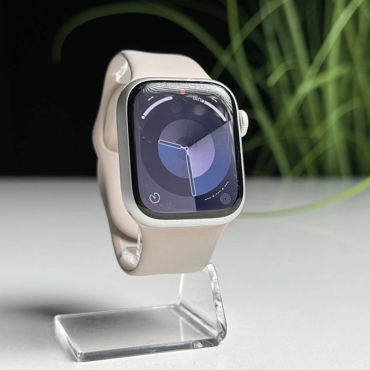 ВЖИВАНИЙ Б/У Apple Watch Series 8 GPS 41mm Starlight Aluminum Case with Starlight Sport Band - Regular (MNP63) - Состояние: удовлетворительный | Аккумулятор: 87% | Комплектация: часы, зарядка | Гарантия: 3 мес.