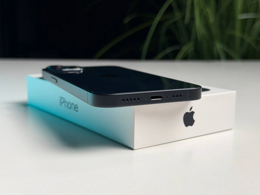 ВЖИВАНИЙ Б/У Apple iPhone 13 128GB Midnight (MLML3, MLPF3) - Стан: гарний | Акумулятор: 100% | Комплектація: повний | Гарантія: 3 міс.