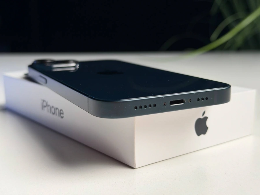 ВЖИВАНИЙ Б/У Apple iPhone 13 128GB Midnight (MLML3, MLPF3) - Стан: гарний | Акумулятор: 100% | Комплектація: повний | Гарантія: 3 міс.