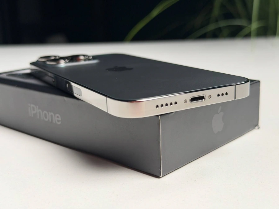 ВЖИВАНИЙ Б/У Apple iPhone 13 Pro 256GB Graphite (MLTW3, MLVE3) - Стан: гарний | Акумулятор: 100% | Комплектація: повний | Гарантія: 3 міс.