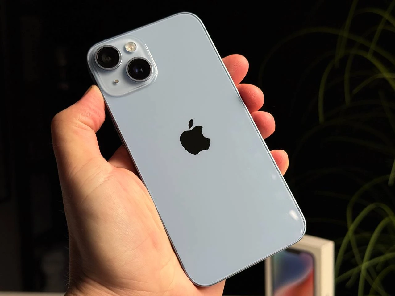 ВЖИВАНИЙ Б/У Apple iPhone 14 128GB Blue (MPVN3) - Состояние: хороший | Аккумулятор: 100% | Комплектация: полный | Гарантия: 3 мес.