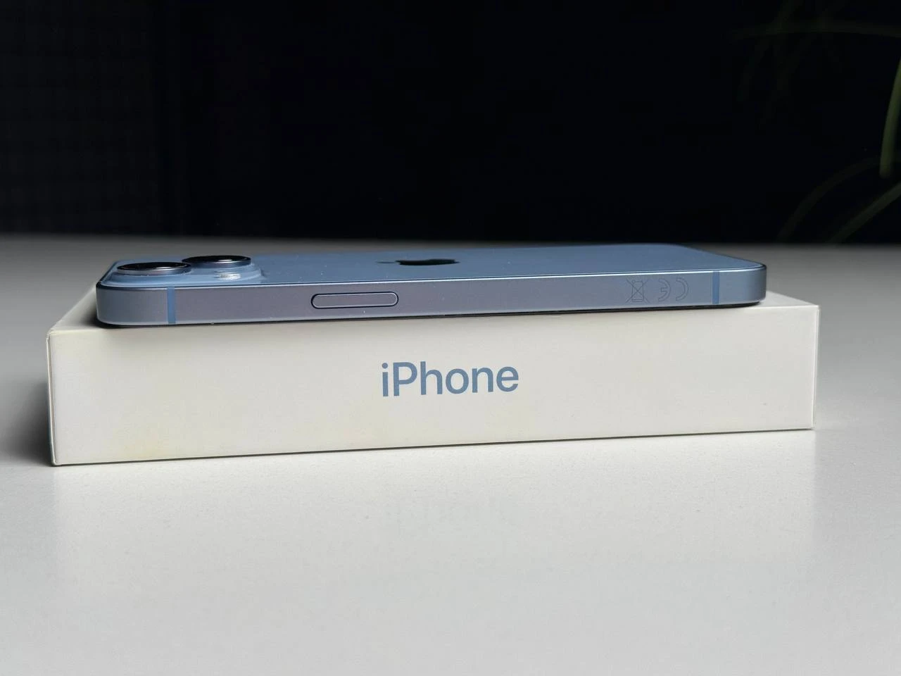 ВЖИВАНИЙ Б/У Apple iPhone 14 128GB Blue (MPVN3) - Состояние: хороший | Аккумулятор: 100% | Комплектация: полный | Гарантия: 3 мес.