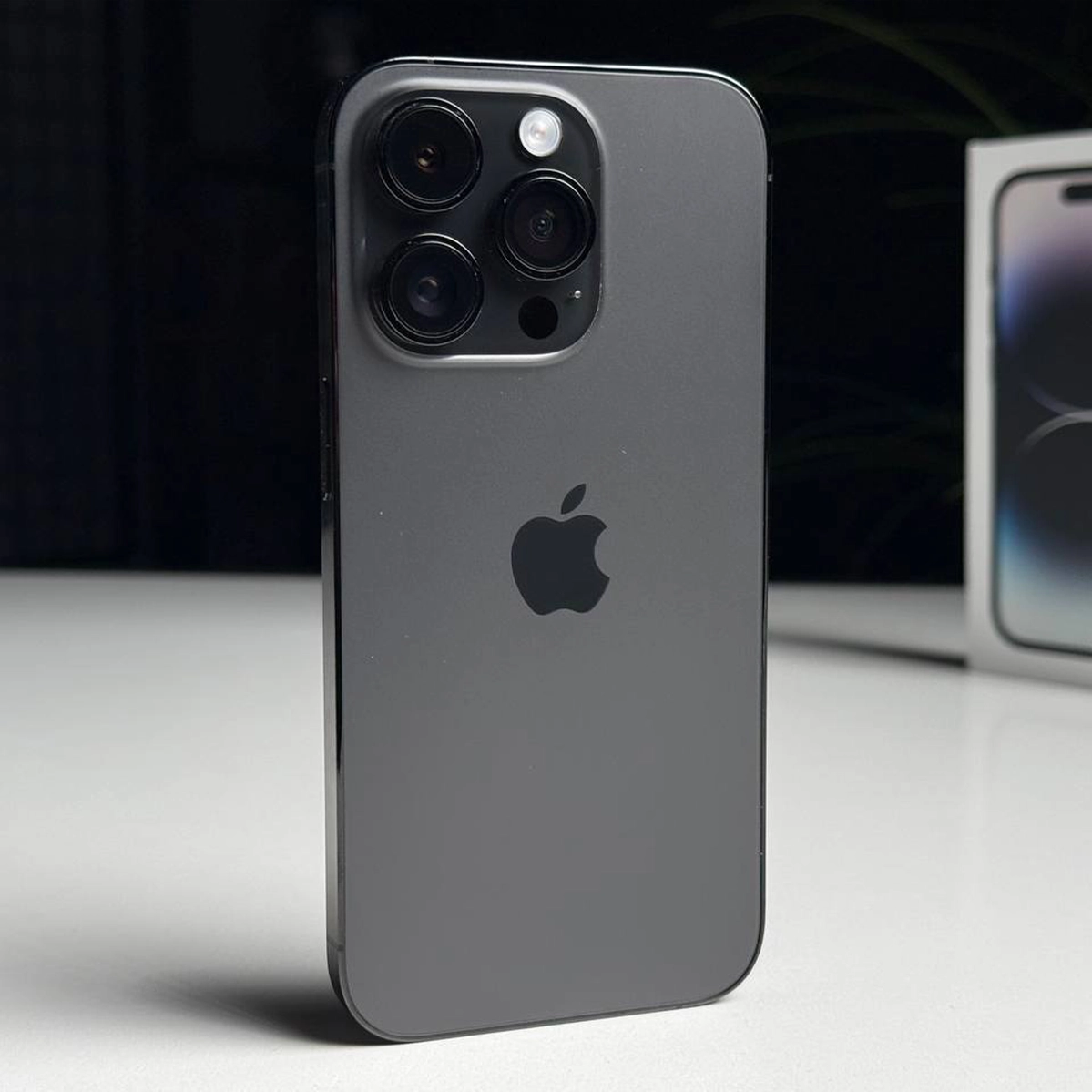 ВЖИВАНИЙ Б/У Apple iPhone 14 Pro 128GB Space Black (MPXV3) - Стан: гарний | Акумулятор: 100% | Комплектація: повний | Гарантія: 3 міс.