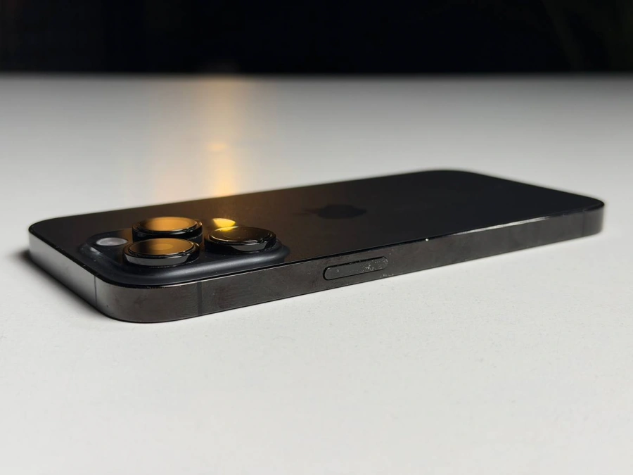 ВЖИВАНИЙ Б/У Apple iPhone 14 Pro 128GB Space Black (MPXV3) - Стан: гарний | Акумулятор: 100% | Комплектація: iPhone, кабель | Гарантія: 3 міс.