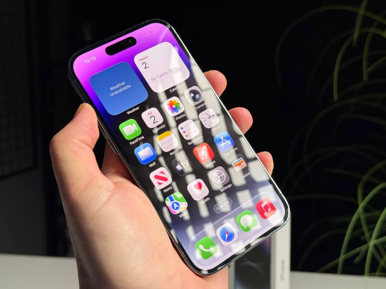 ВЖИВАНИЙ Б/У Apple iPhone 14 Pro 256GB Deep Purple (MQ1F3) - Стан: гарний | Акумулятор: 100% | Комплектація: повний | Гарантія: 3 міс.