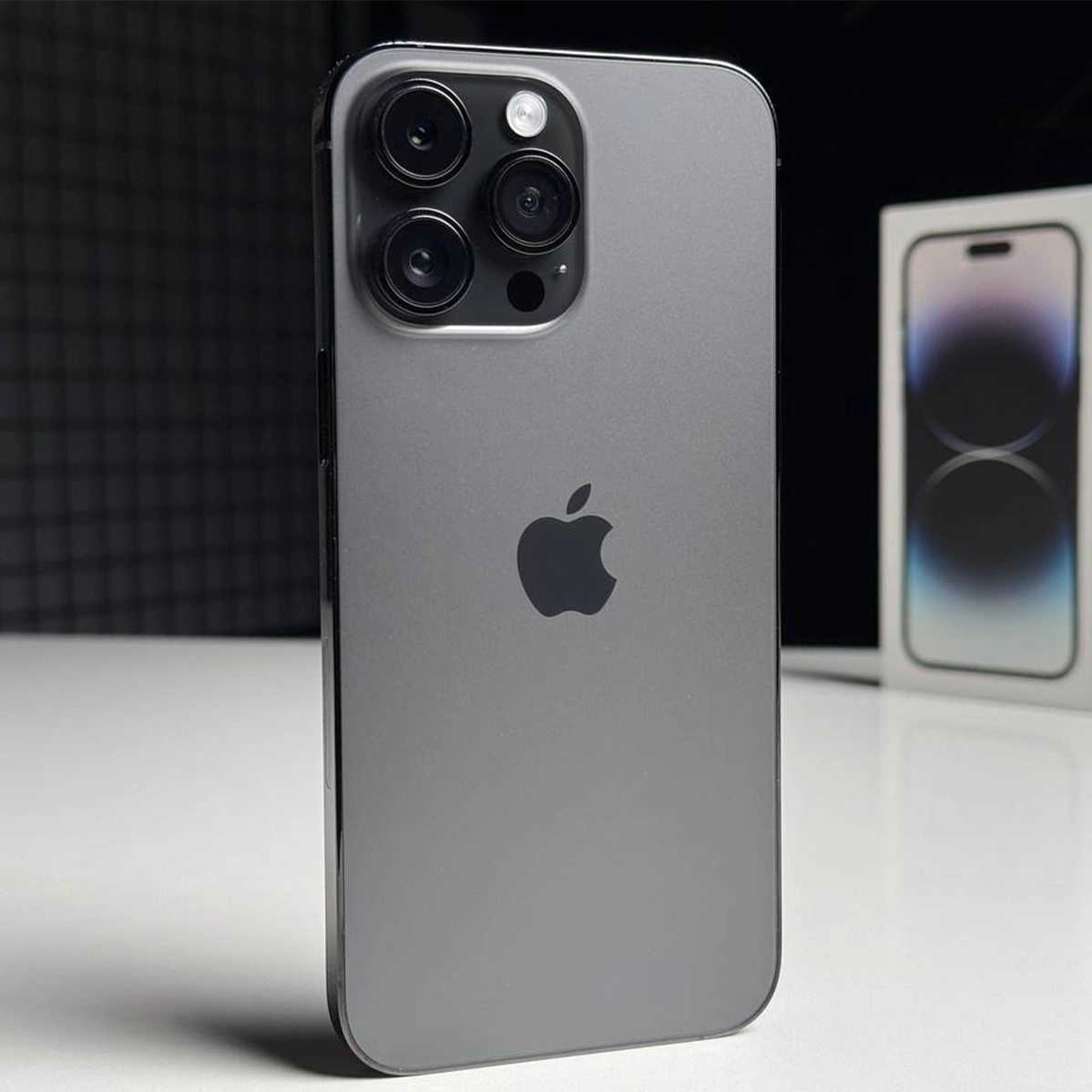 ВЖИВАНИЙ Б/У Apple iPhone 14 Pro Max 256GB Space Black eSim (MQ8T3) - Состояние: хороший | Аккумулятор: 100% | Комплектация: полный | Гарантія: 3 мес.