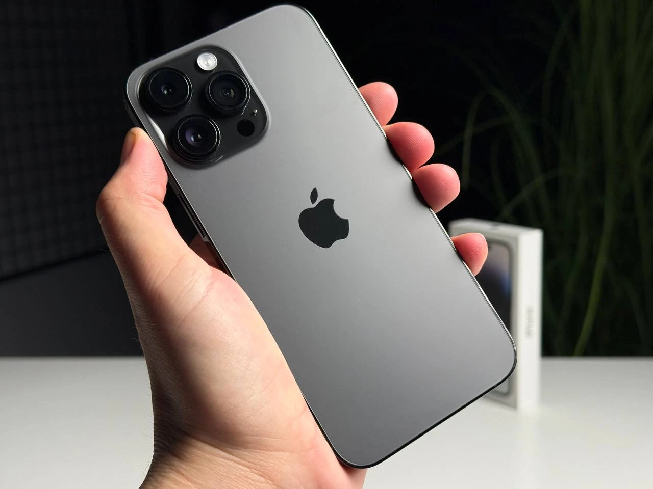 ВЖИВАНИЙ Б/У Apple iPhone 14 Pro Max 256GB Space Black (MQ9U3) - Состояние: хороший | Аккумулятор: 100% | Комплектация: полный | Гарантія: 3 мес.