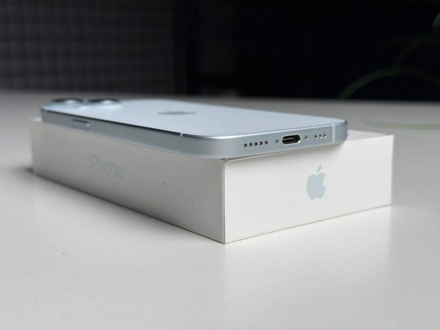 ВЖИВАНИЙ Б/У Apple iPhone 15 128GB Blue (MTP43) - Состояние: хороший | Аккумулятор: 86% | Комплектация: полный | Гарантія: 3 мес.