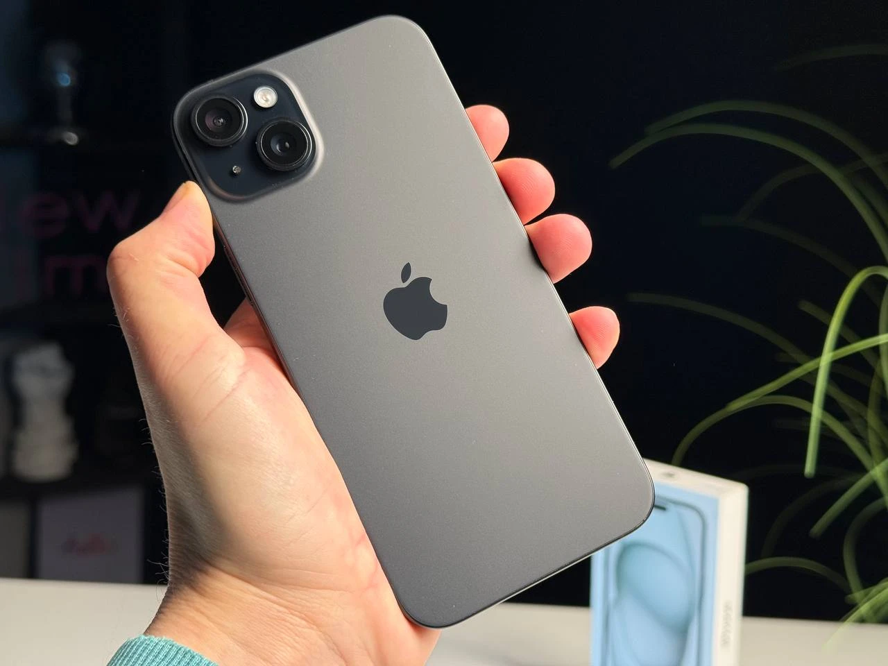 ВЖИВАНИЙ Б/У Apple iPhone 15 Plus 128GB Black (MU0Y3) - Состояние: хороший | Аккумулятор: 90% | Комплектация: полный | Гарантия: 3 мес.