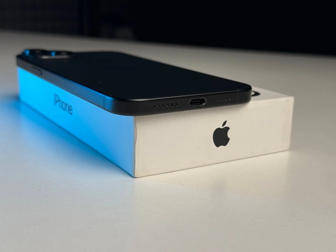 ВЖИВАНИЙ Б/У Apple iPhone 15 Plus 128GB Black (MU0Y3) - Состояние: хороший | Аккумулятор: 90% | Комплектация: полный | Гарантия: 3 мес.