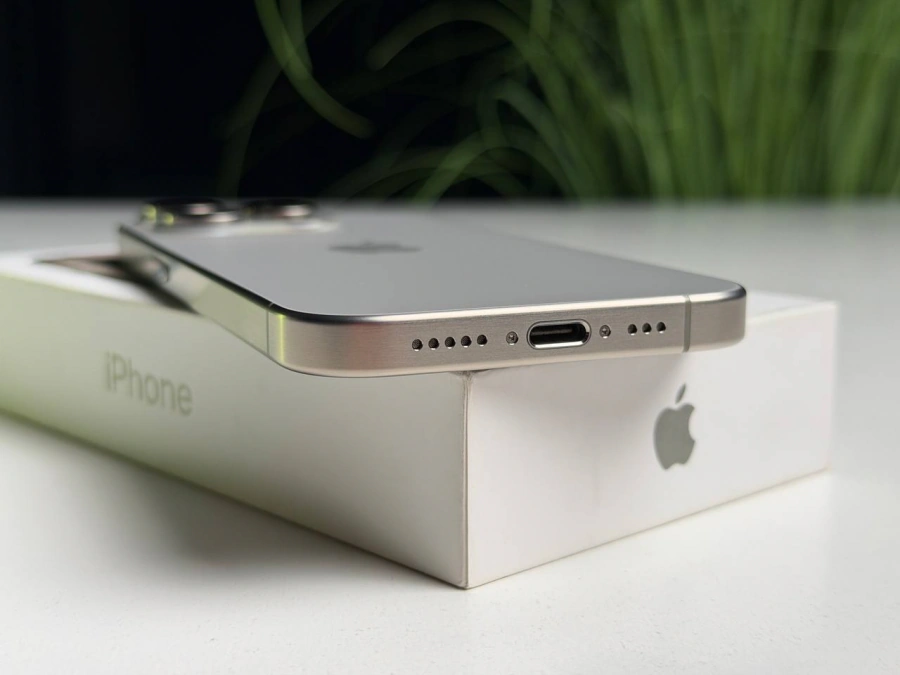 ВЖИВАНИЙ Б/У Apple iPhone 15 Pro 256GB Natural Titanium (MTV53) - Стан: гарний | Акумулятор: 100% | Комплектація: повний | Гарантія: 3 міс.