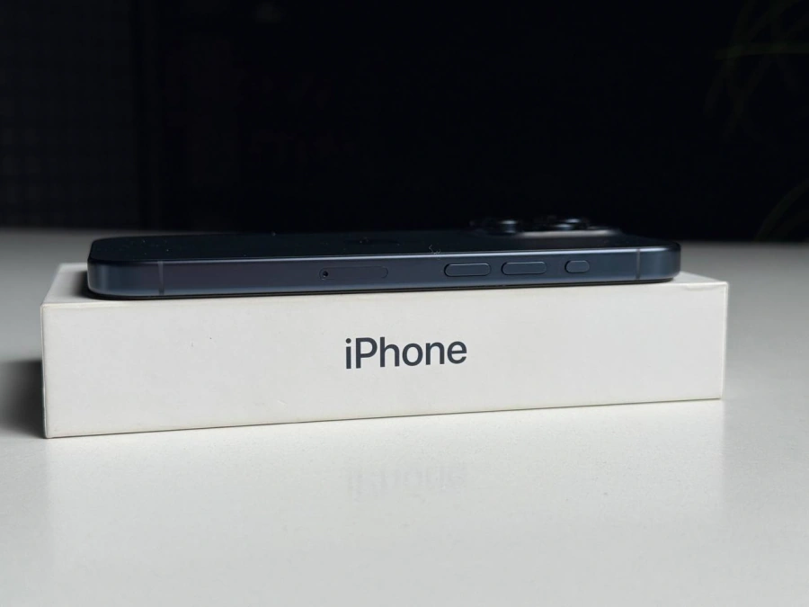 ВЖИВАНИЙ Б/У Apple iPhone 15 Pro 512GB Blue Titanium (MTVA3) - Стан: ідеальний | Акумулятор: 90% | Комплектація: повний | Гарантія: 3 міс.