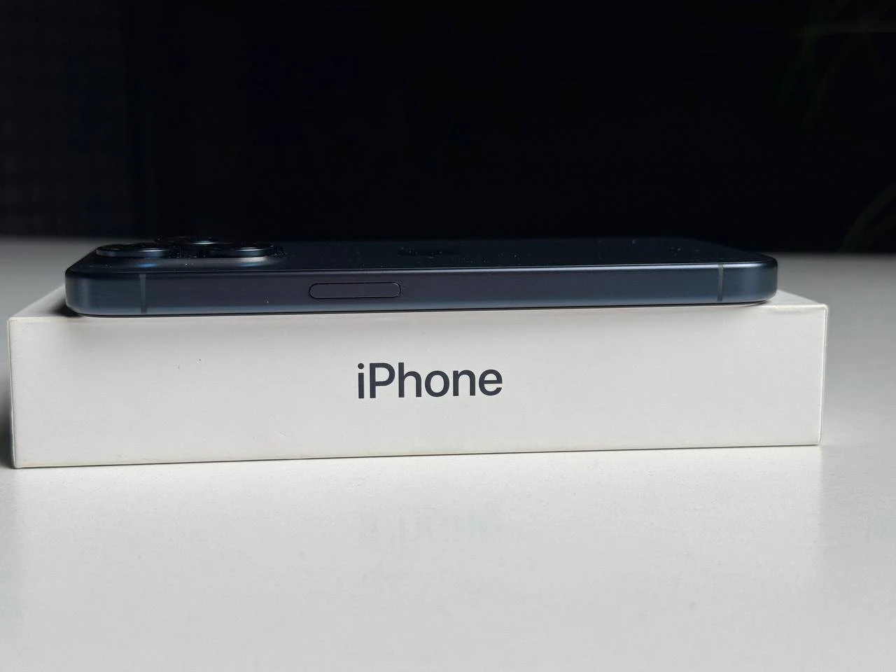 ВЖИВАНИЙ Б/У Apple iPhone 15 Pro 512GB Blue Titanium (MTVA3) - Состояние: идеальный | Аккумулятор: 90% | Комплектация: полный | Гарантия: 3 мес.