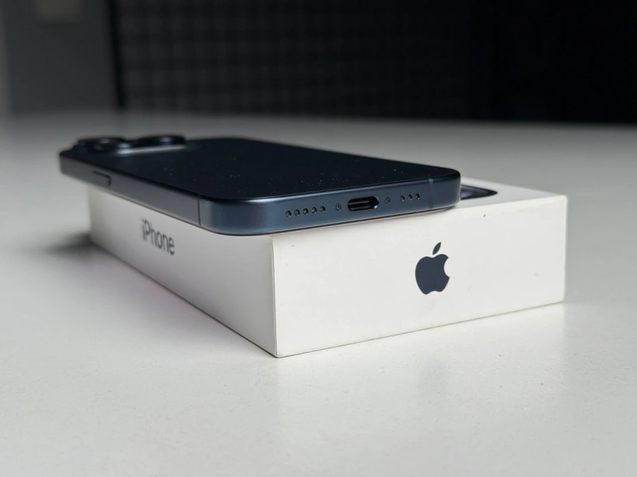 ВЖИВАНИЙ Б/У Apple iPhone 15 Pro 512GB Blue Titanium (MTVA3) - Стан: ідеальний | Акумулятор: 90% | Комплектація: повний | Гарантія: 3 міс.