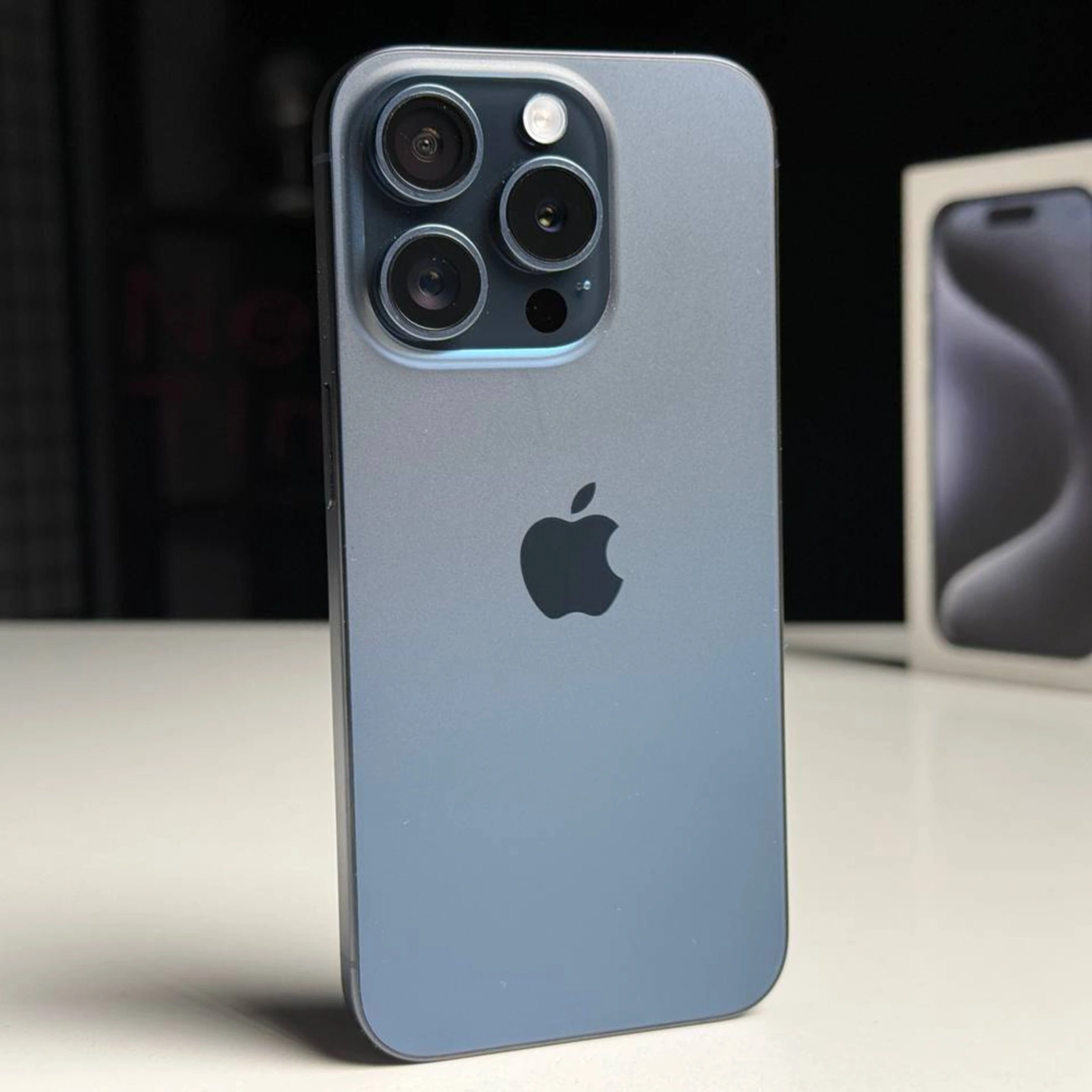 ВЖИВАНИЙ Б/У Apple iPhone 15 Pro 512GB Blue Titanium (MTVA3) - Состояние: идеальный | Аккумулятор: 90% | Комплектация: полный | Гарантия: 3 мес.