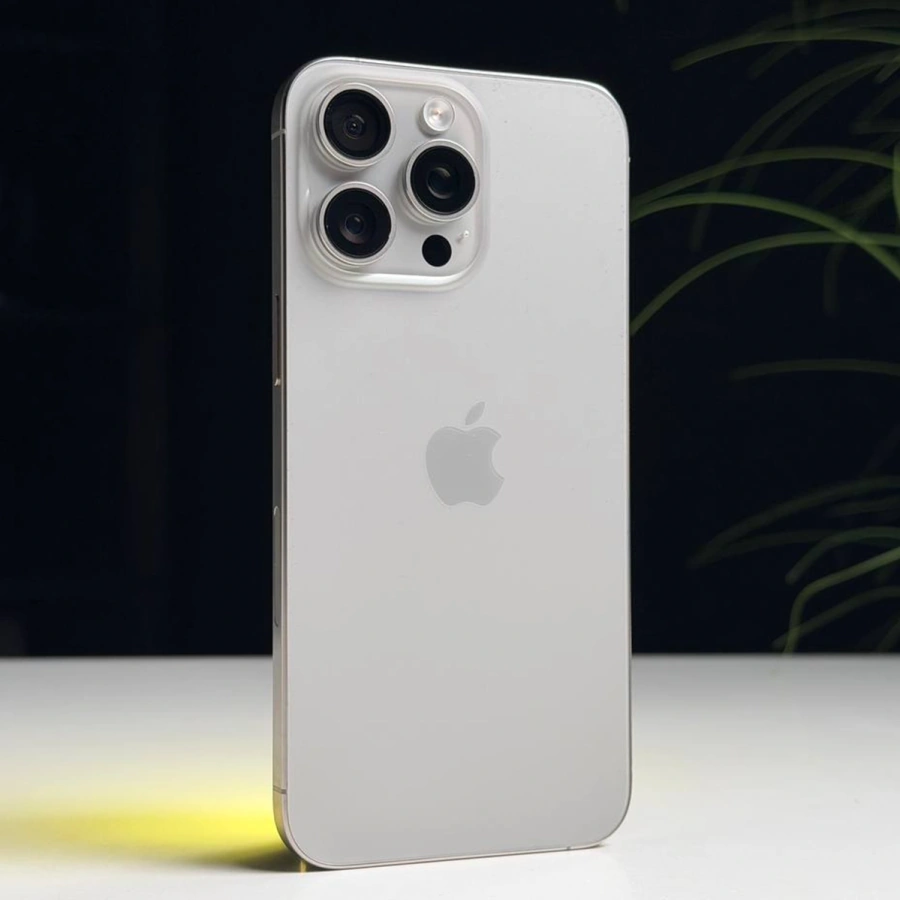 ВЖИВАНИЙ Б/У Apple iPhone 15 Pro Max 256GB Natural Titanium eSim (MU683) - Стан: гарний | Акумулятор: 100% | Комплектація: iPhone, кабель | Гарантія: 3 міс.