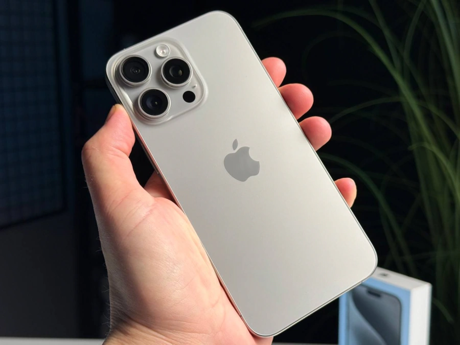 ВЖИВАНИЙ Б/У Apple iPhone 15 Pro Max 256GB Natural Titanium (MU793) - Стан: ідеальний | Акумулятор: 100% | Комплектація: повний | Гарантія: 3 міс.