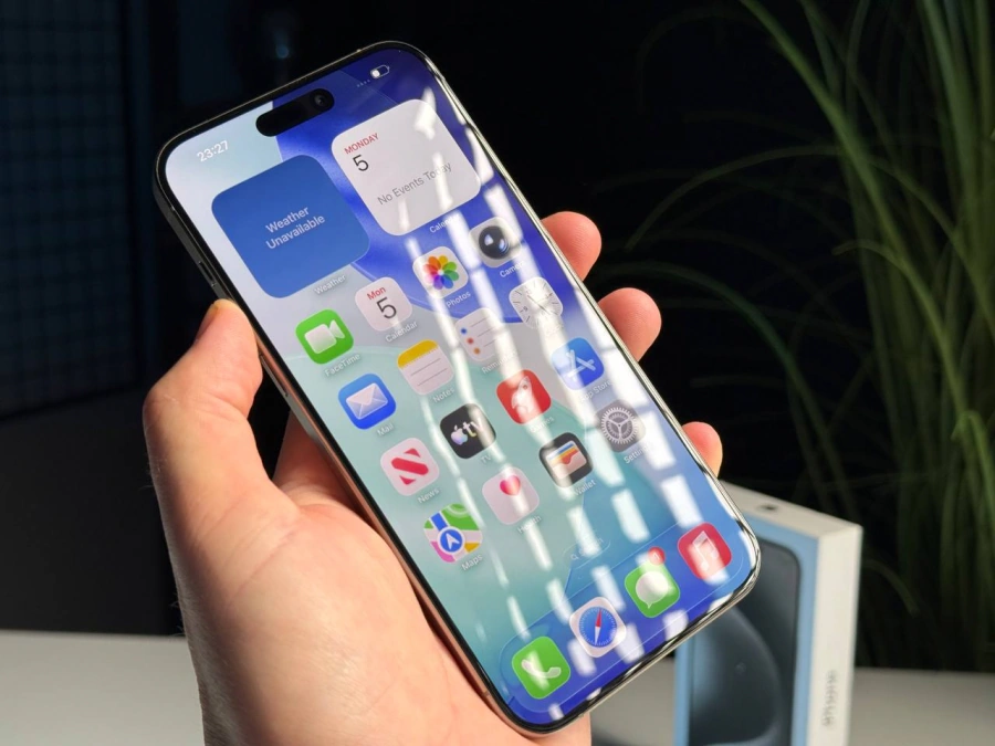 ВЖИВАНИЙ Б/У Apple iPhone 15 Pro Max 256GB Natural Titanium (MU793) - Стан: ідеальний | Акумулятор: 100% | Комплектація: повний | Гарантія: 3 міс.