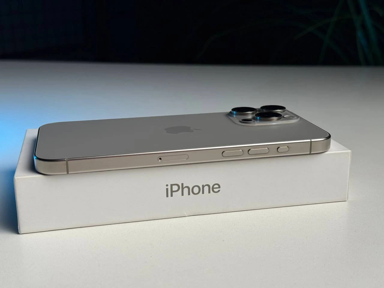 ВЖИВАНИЙ Б/У Apple iPhone 15 Pro Max 256GB Natural Titanium (MU793) - Состояние: идеальный | Аккумулятор: 100% | Комплектация: полный | Гарантія: 3 мес.