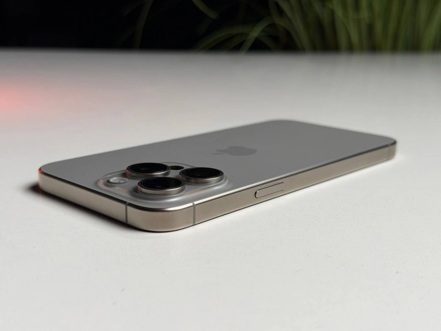ВЖИВАНИЙ Б/У Apple iPhone 15 Pro Max 512GB Natural Titanium (MU7E3) - Стан: гарний | Акумулятор: 100% | Комплектація: iPhone, кабель | Гарантія: 3 міс.