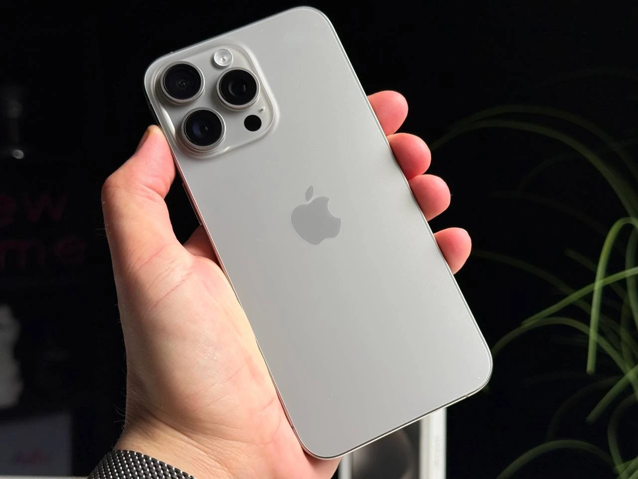 ВЖИВАНИЙ Б/У Apple iPhone 15 Pro Max 512GB Natural Titanium (MU7E3) - Состояние: идеальный | Аккумулятор: 97% | Комплектация: полный | Гарантія: 3 мес.