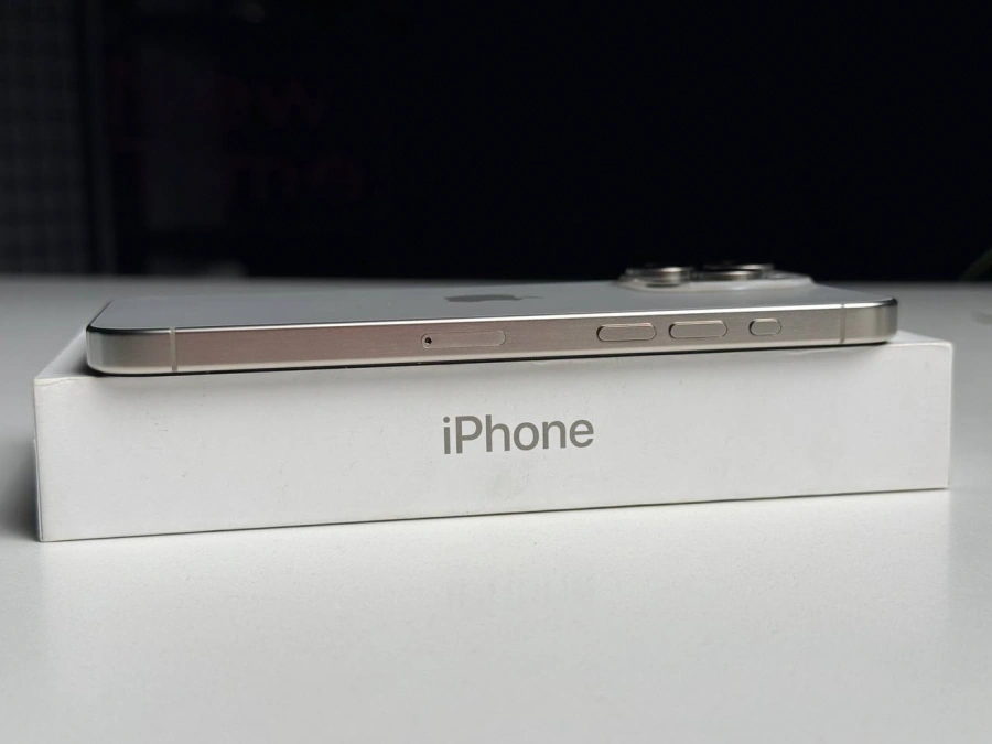ВЖИВАНИЙ Б/У Apple iPhone 15 Pro Max 512GB Natural Titanium (MU7E3) - Стан: ідеальний | Акумулятор: 97% | Комплектація: повний | Гарантія: 3 міс.