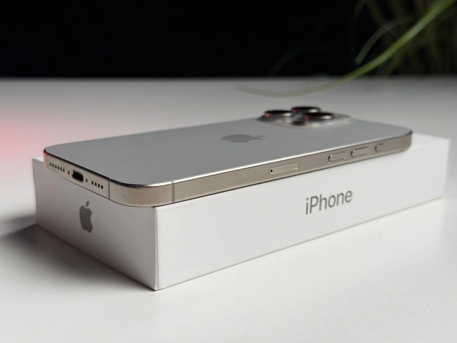 ВЖИВАНИЙ Б/У Apple iPhone 15 Pro Max 512GB Natural Titanium (MU7E3) - Стан: задовільний | Акумулятор: 91% | Комплектація: повний | Гарантія: 3 міс.