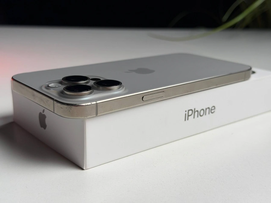 ВЖИВАНИЙ Б/У Apple iPhone 15 Pro Max 512GB Natural Titanium (MU7E3) - Стан: задовільний | Акумулятор: 91% | Комплектація: повний | Гарантія: 3 міс.