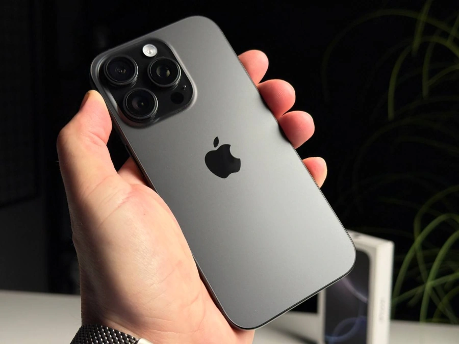 ВЖИВАНИЙ Б/У Apple iPhone 16 Pro 128GB Black Titanium (MYND3) - Стан: гарний | Акумулятор: 100% | Комплектація: повний | Гарантія: 3 міс.