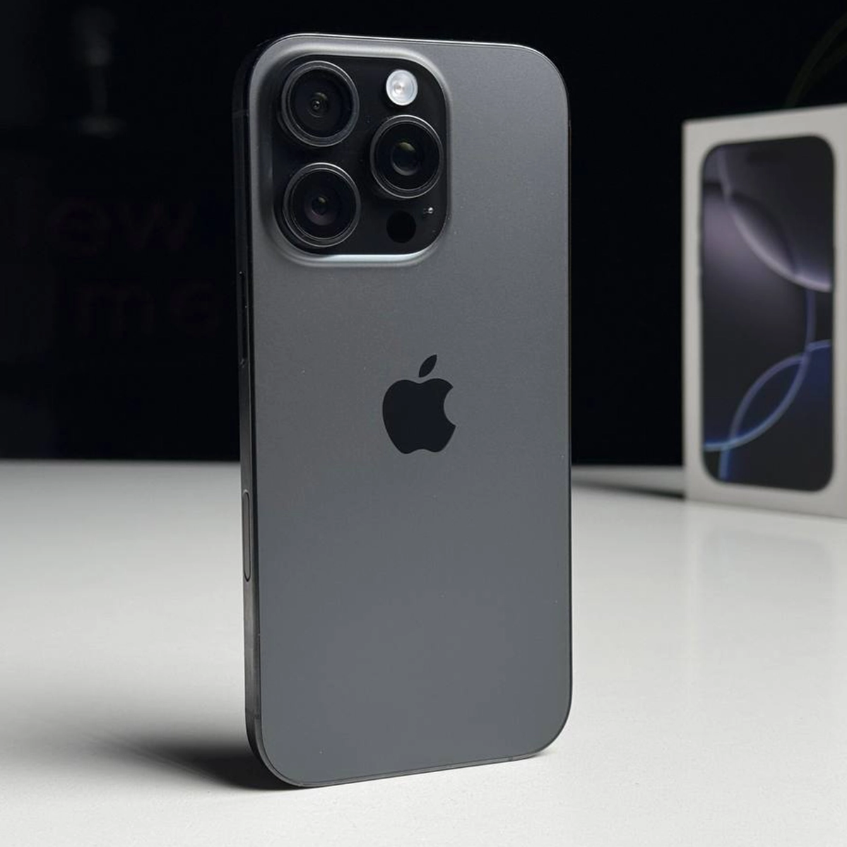 ВЖИВАНИЙ Б/У Apple iPhone 16 Pro 128GB Black Titanium (MYND3) - Состояние: хороший | Аккумулятор: 100% | Комплектация: полный | Гарантия: 3 мес.