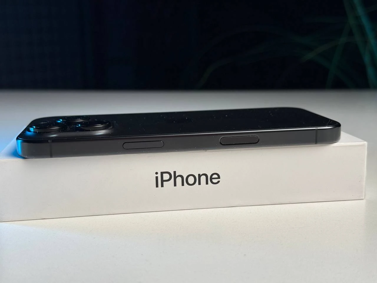 ВЖИВАНИЙ Б/У Apple iPhone 16 Pro 128GB Black Titanium (MYND3) - Состояние: хороший | Аккумулятор: 91% | Комплектация: полный | Гарантія: 3 мес.