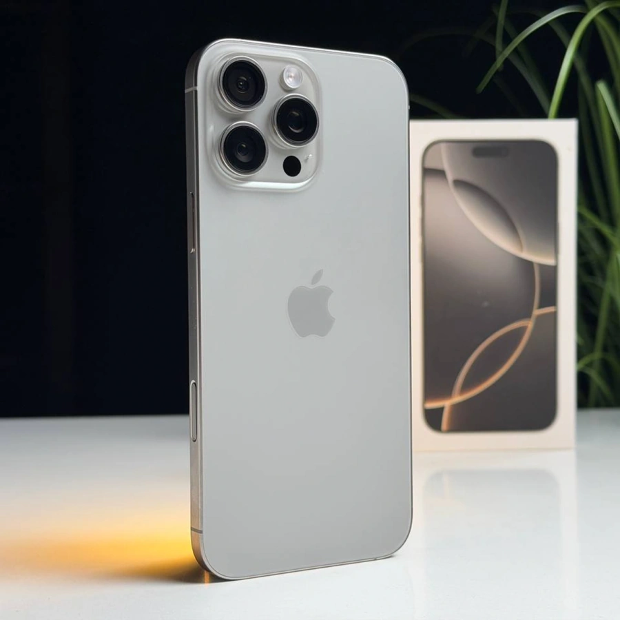 ВЖИВАНИЙ Б/У Apple iPhone 16 Pro Max 256GB Natural Titanium (MYWY3) - Стан: гарний | Акумулятор: 100% | Комплектація: повний | Гарантія: 3 міс.