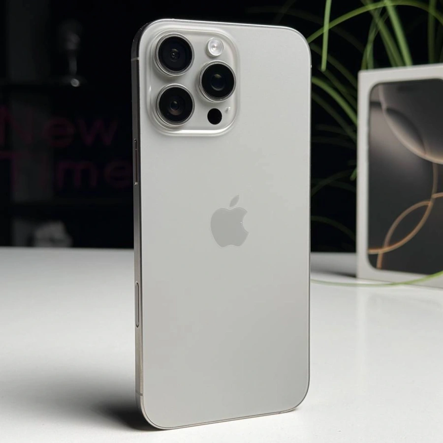 ВЖИВАНИЙ Б/У Apple iPhone 16 Pro Max 256GB Natural Titanium (MYWY3) - Стан: гарний | Акумулятор: 95% | Комплектація: повний | Гарантія: 3 міс.