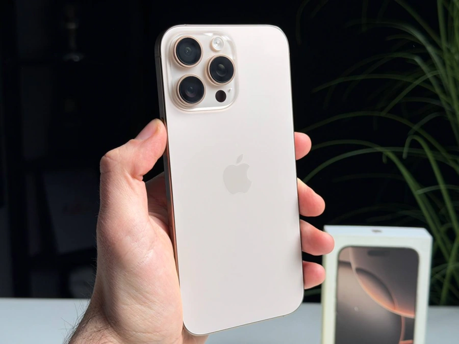 ВЖИВАНИЙ Б/У Apple iPhone 16 Pro Max 512GB Desert Titanium (MYX23) - Состояние: хороший | Аккумулятор: 100% | Комплектация: полный | Гарантия: 3 мес.